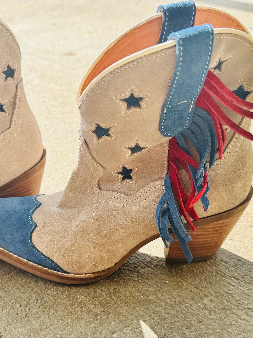 dingo Brown and Blue fringe American Ankle Boots